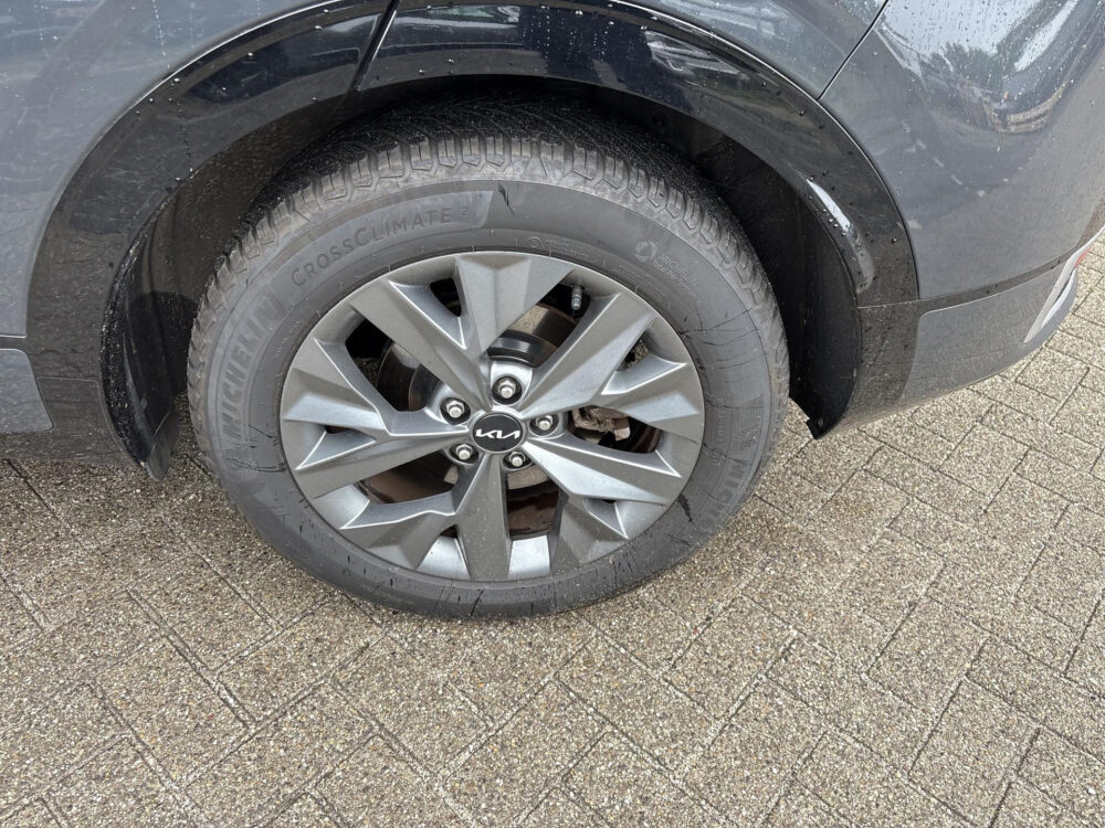 Kia 15