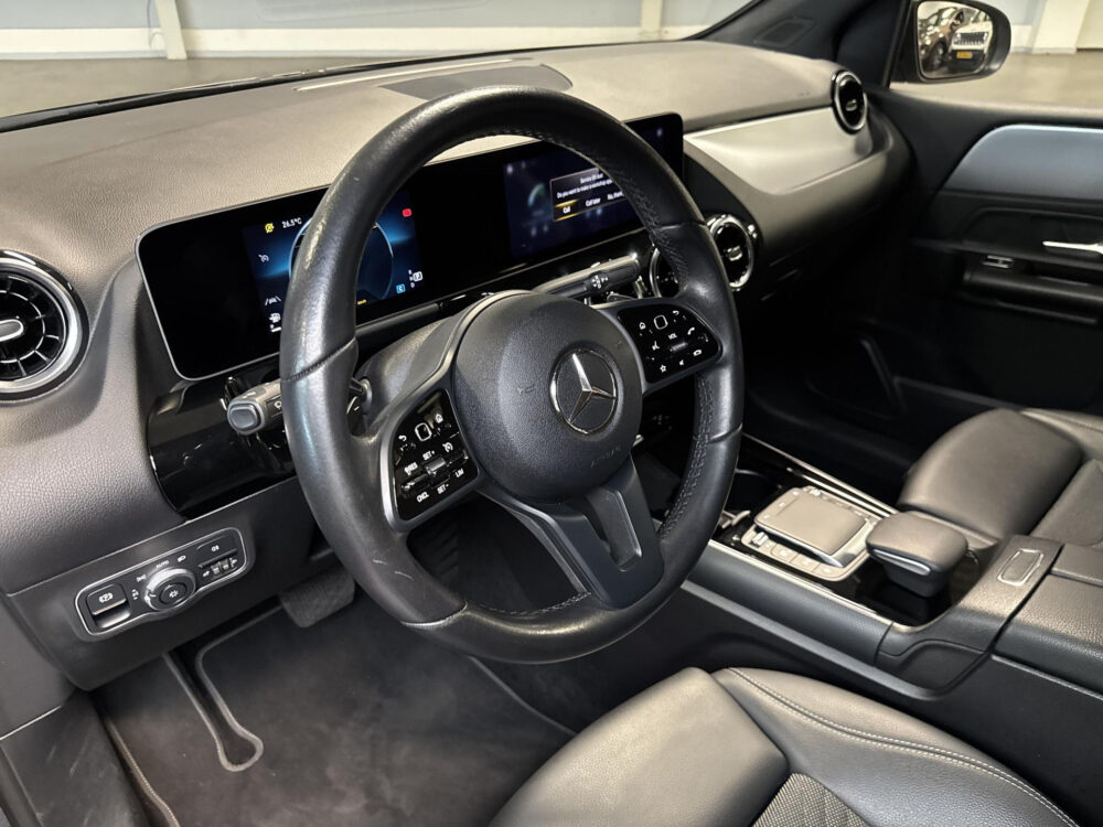 Mercedes-Benz 8