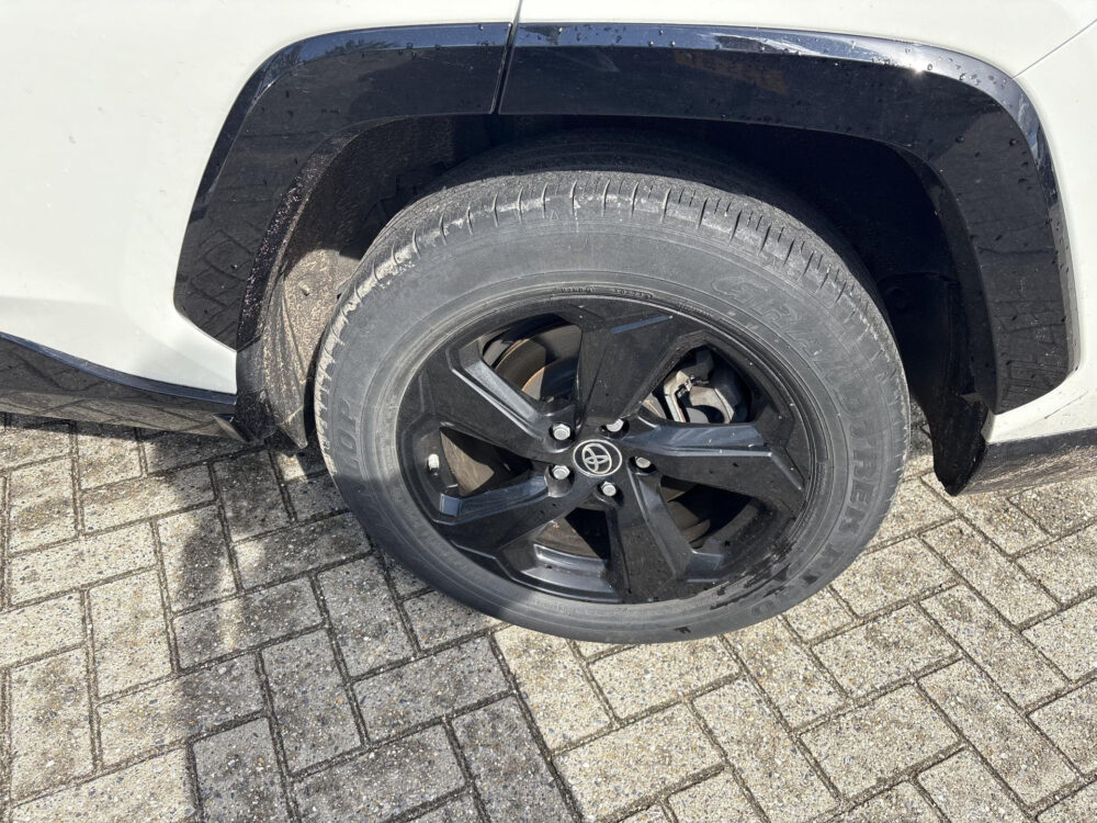 Toyota 17