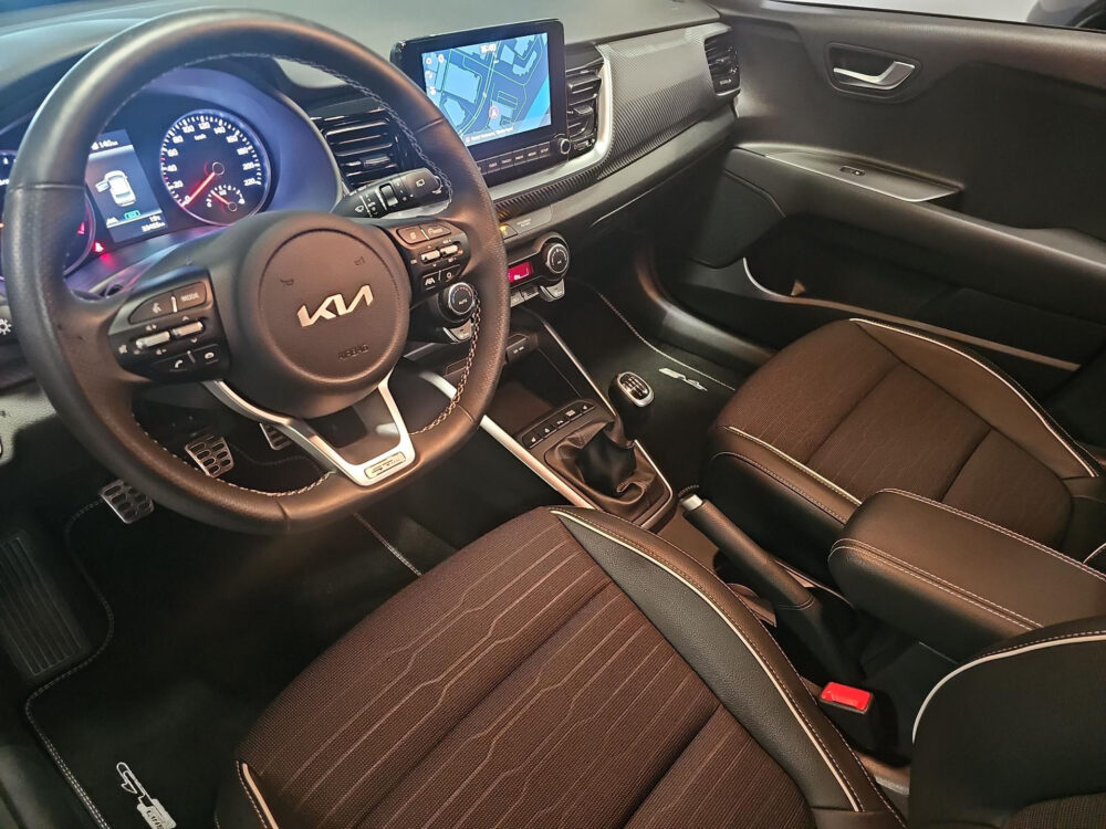Kia 8