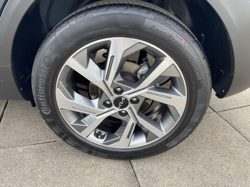 Kia 16