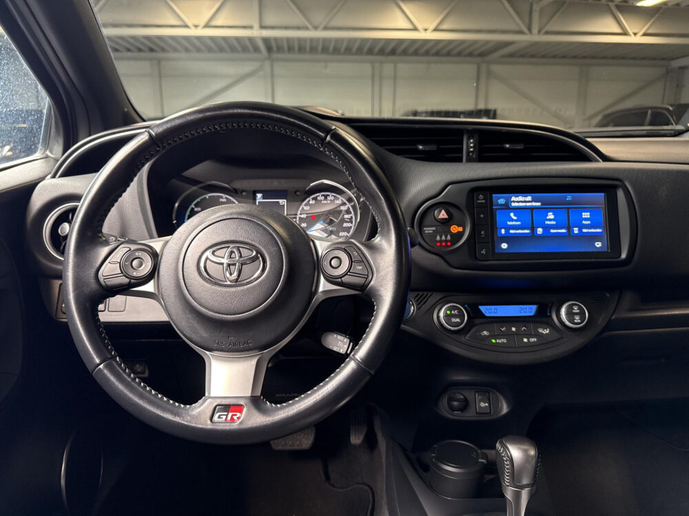 Toyota 12