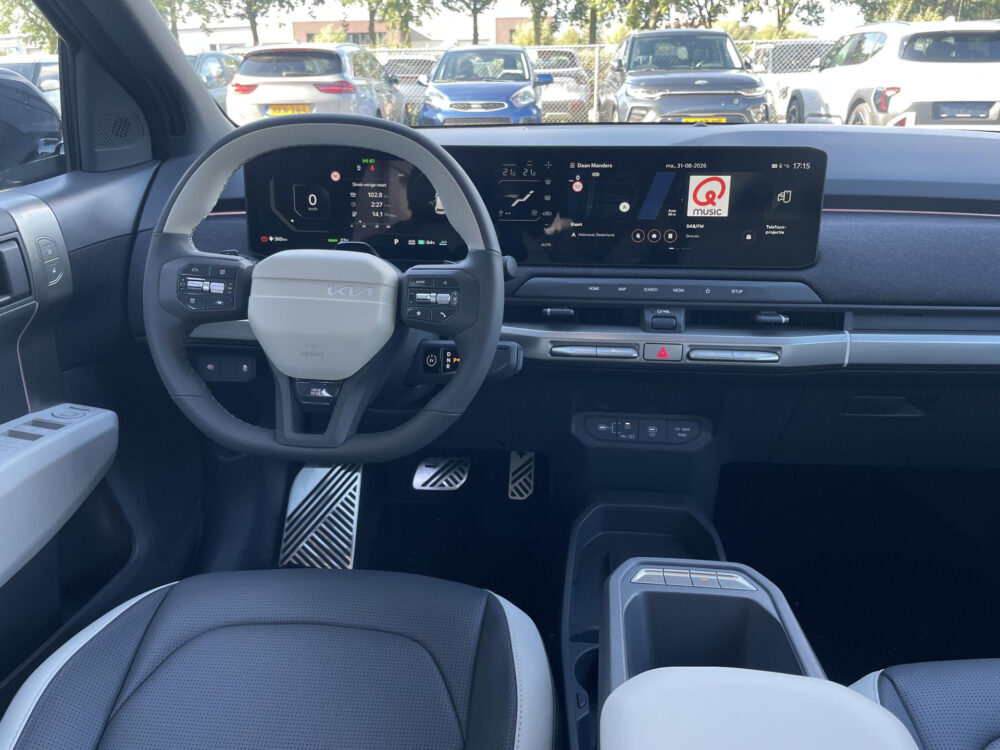 Kia 12