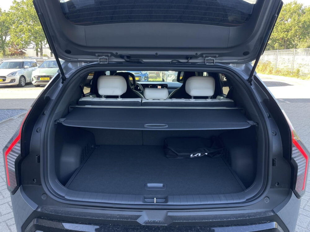 Kia 16
