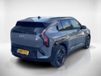 Kia 32