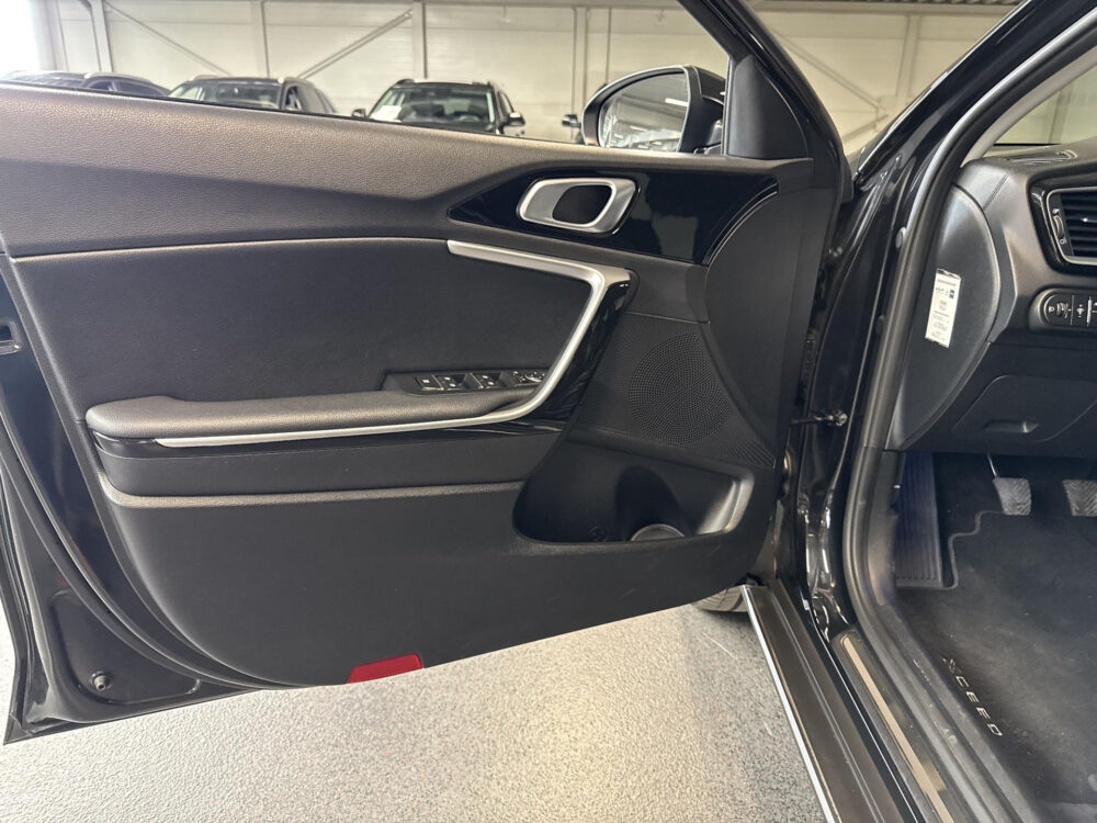 Kia 17