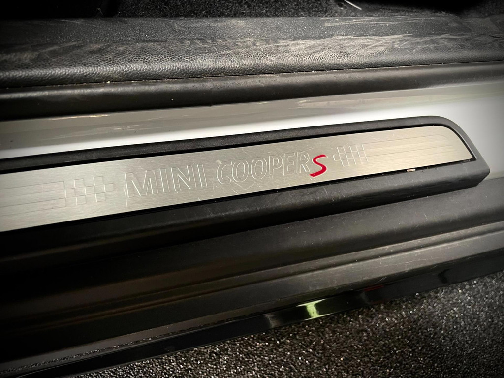 Mini Mini Countryman 2.0 Cooper S ALL4 Chili PANO NAVI 192 PK TREKHAAK AFNEEMBAAR 23