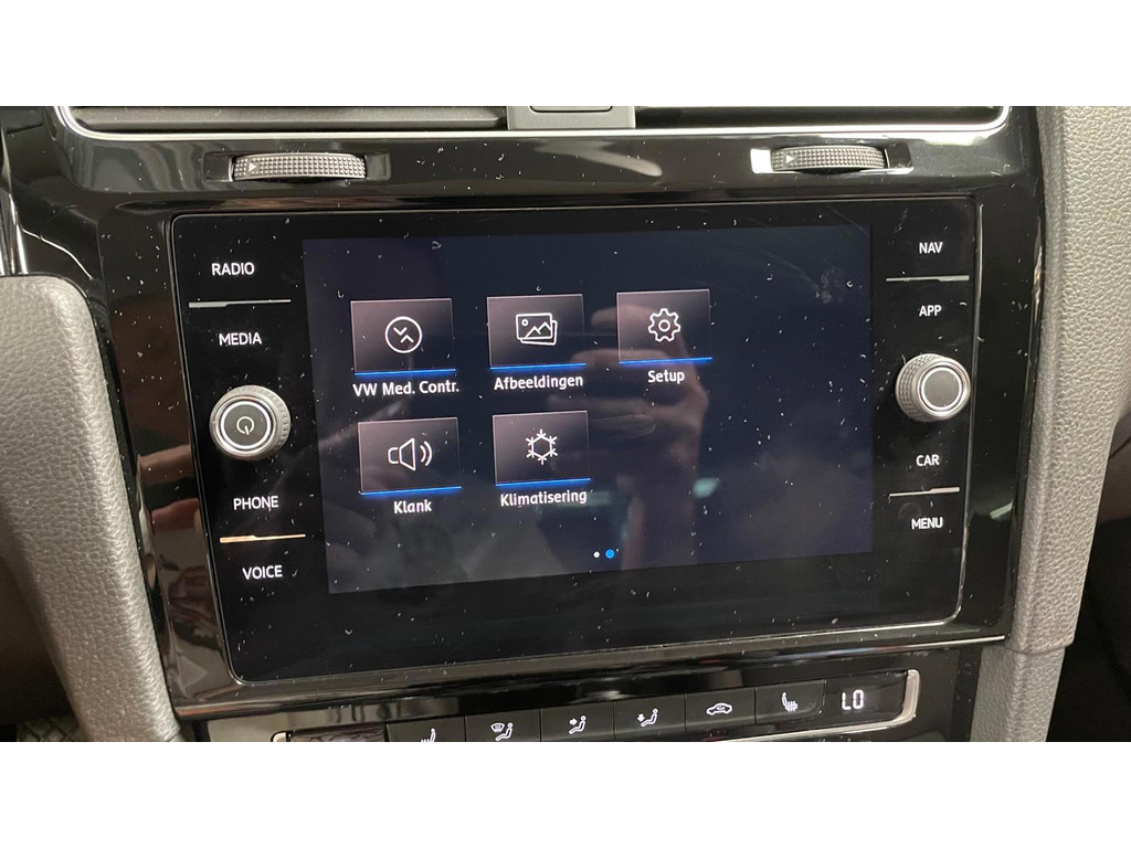 Volkswagen Golf 7.5 FACELIFT 1.5 TSI 150PK R-LINE Highline NAVI MATRIX LED 41
