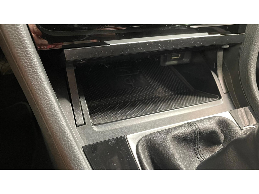 Volkswagen Golf 7.5 FACELIFT 1.5 TSI 150PK R-LINE Highline NAVI MATRIX LED 44
