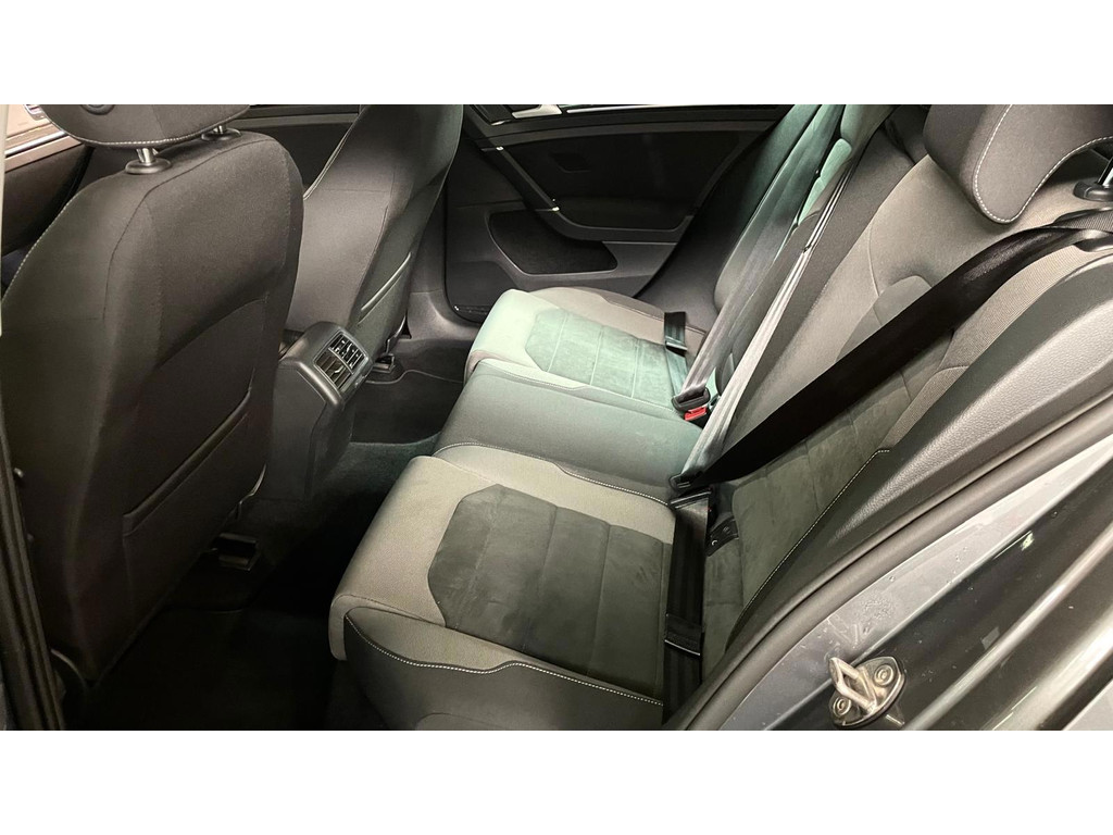 Volkswagen Golf 7.5 FACELIFT 1.5 TSI 150PK R-LINE Highline NAVI MATRIX LED 50