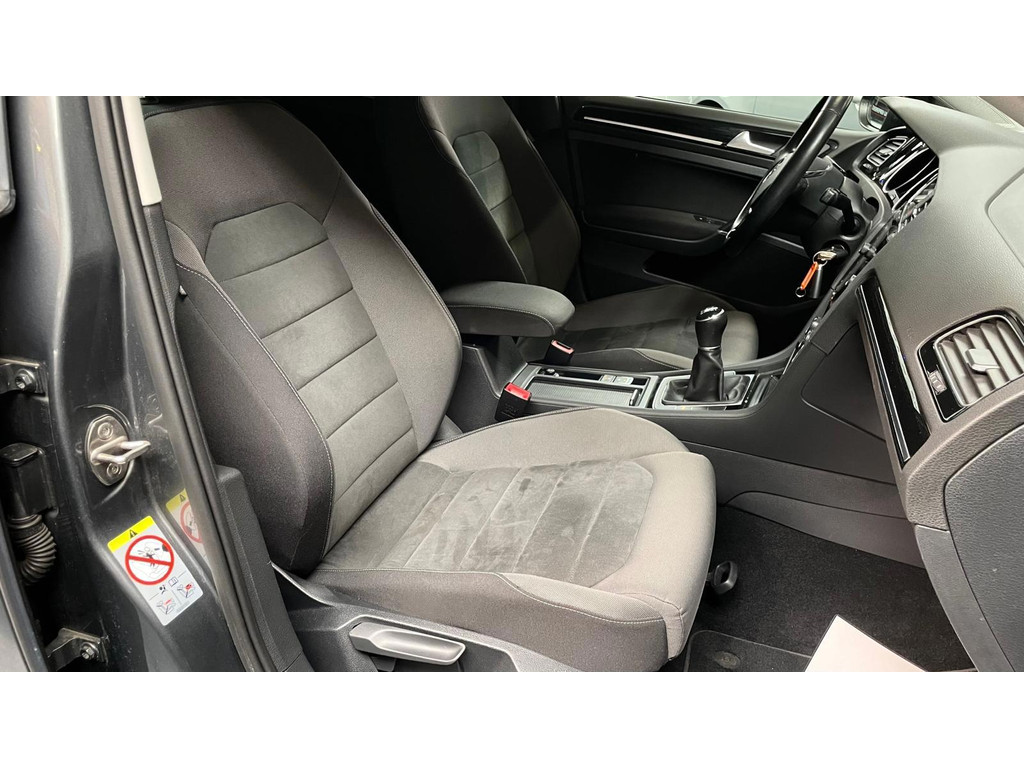 Volkswagen Golf 7.5 FACELIFT 1.5 TSI 150PK R-LINE Highline NAVI MATRIX LED 54