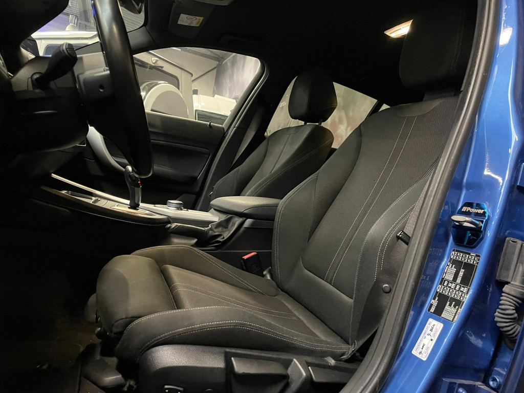 BMW 1-serie 118i Edition M Sport Shadow CARPLAY High Executive 35