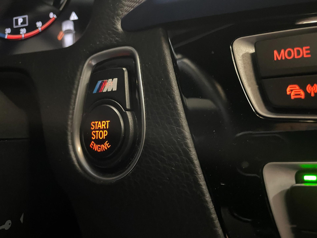 BMW 1-serie 118i Edition M Sport Shadow CARPLAY High Executive 46