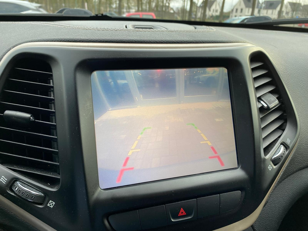 Jeep Cherokee 2.4 LATITUDE NAVI AIRCO Camera 33