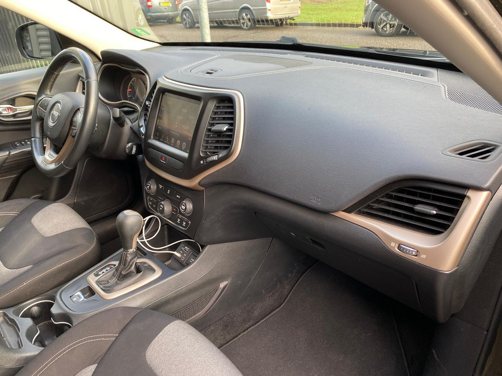 Jeep Cherokee 2.4 LATITUDE NAVI AIRCO Camera 40