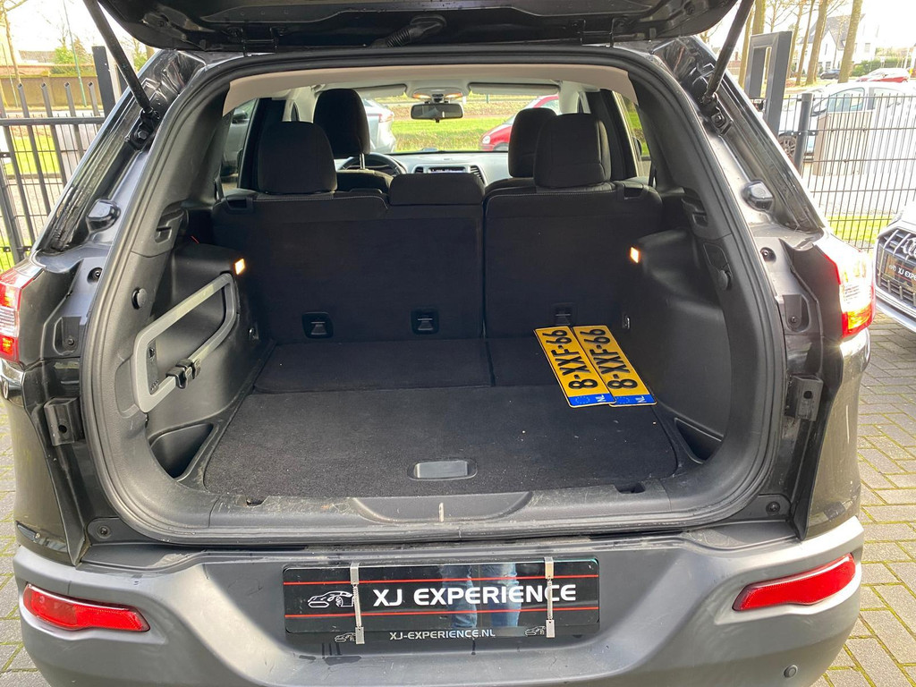 Jeep Cherokee 2.4 LATITUDE NAVI AIRCO Camera 43