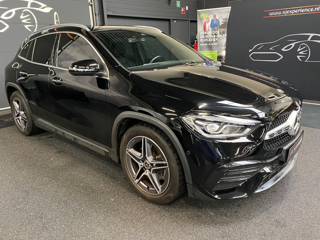 Mercedes-Benz GLA-klasse 200 AMG Line NAVI 163 PK WIDESCREEN 1