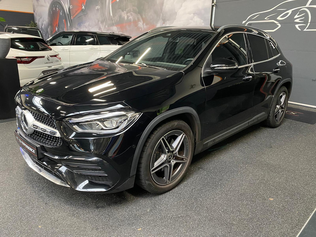 Mercedes-Benz GLA-klasse 200 AMG Line NAVI 163 PK WIDESCREEN 2