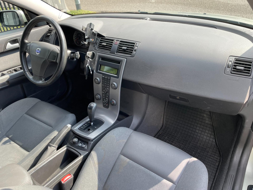 Volvo V50 2.4 AIRCO 140 PK YOUNGTIMER/TREKHAAK/AUTOMAAT 33
