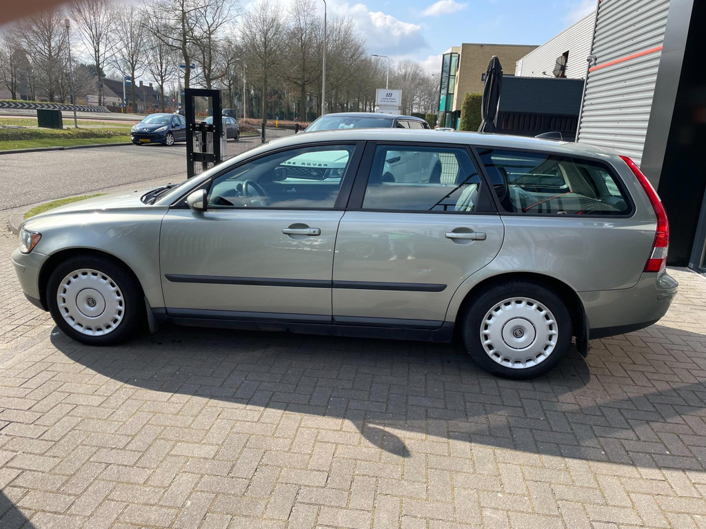 Volvo V50 2.4 AIRCO 140 PK YOUNGTIMER/TREKHAAK/AUTOMAAT 6