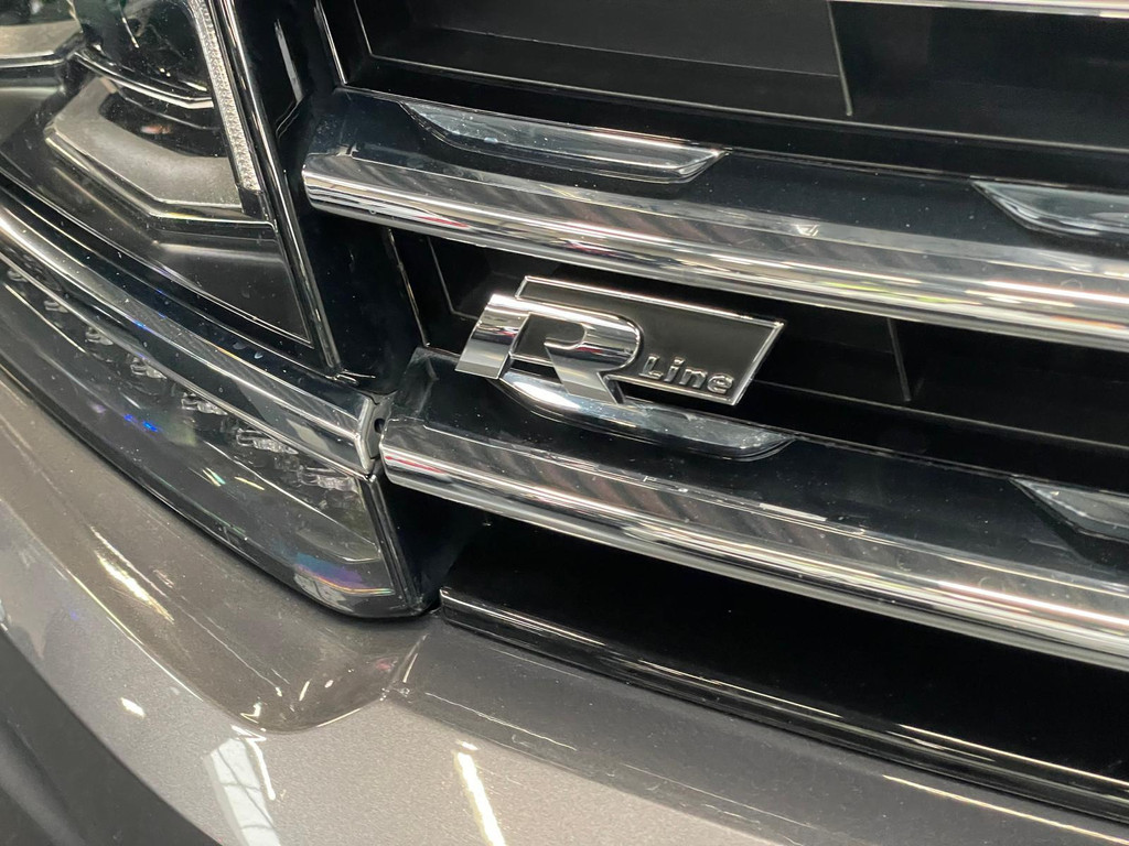 Volkswagen Tiguan 2.0 TSI 4Motion Highline 2x R-LINE PANODAK 10