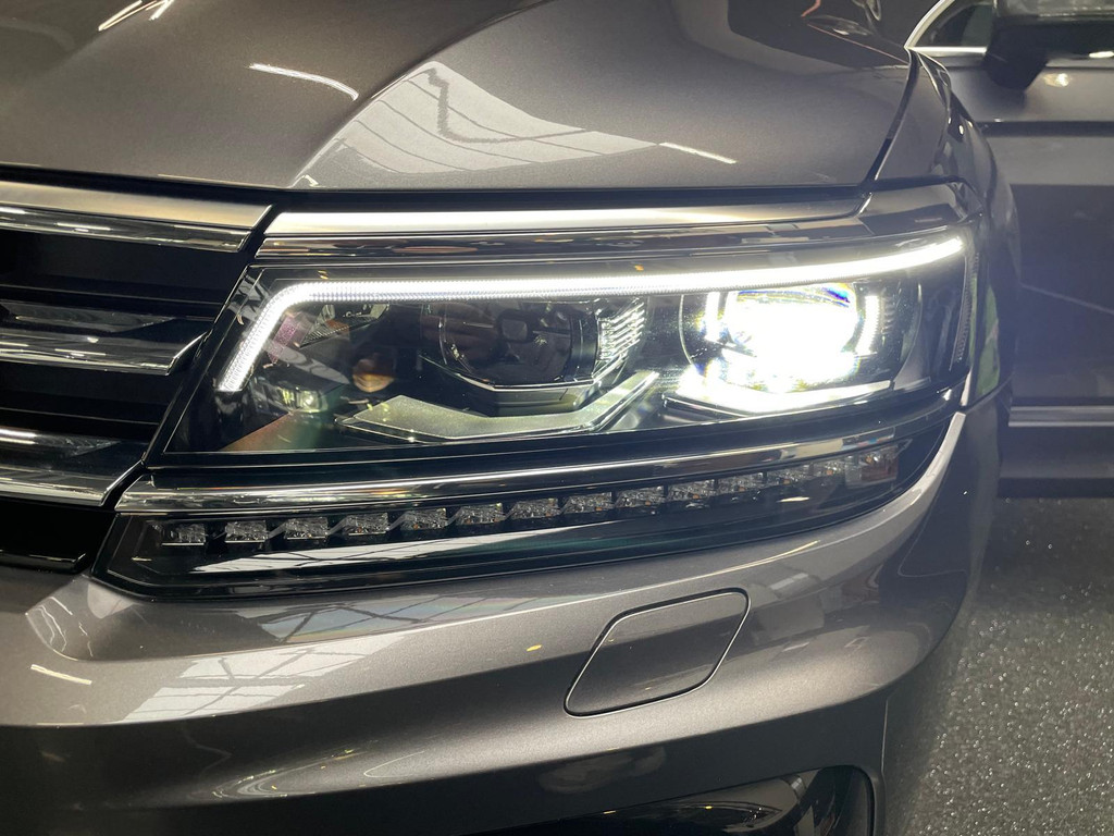 Volkswagen Tiguan 2.0 TSI 4Motion Highline 2x R-LINE PANODAK 13