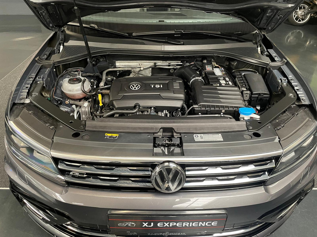 Volkswagen Tiguan 2.0 TSI 4Motion Highline 2x R-LINE PANODAK 18
