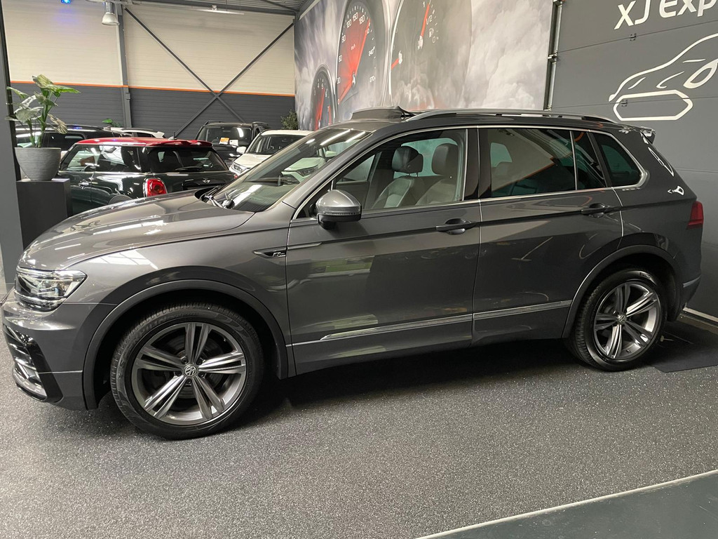 Volkswagen Tiguan 2.0 TSI 4Motion Highline 2x R-LINE PANODAK 8