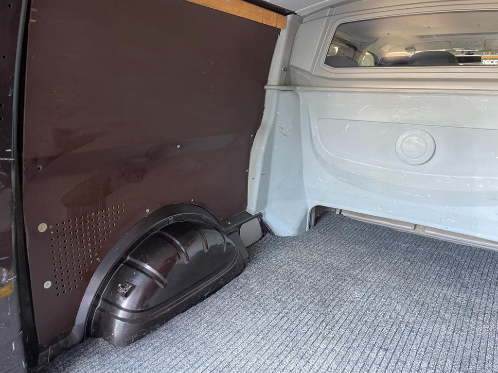 Volkswagen Transporter 2.0 TDI L2H1 DC Comfortline LEER OPEN DAK NAP REVISIE 21