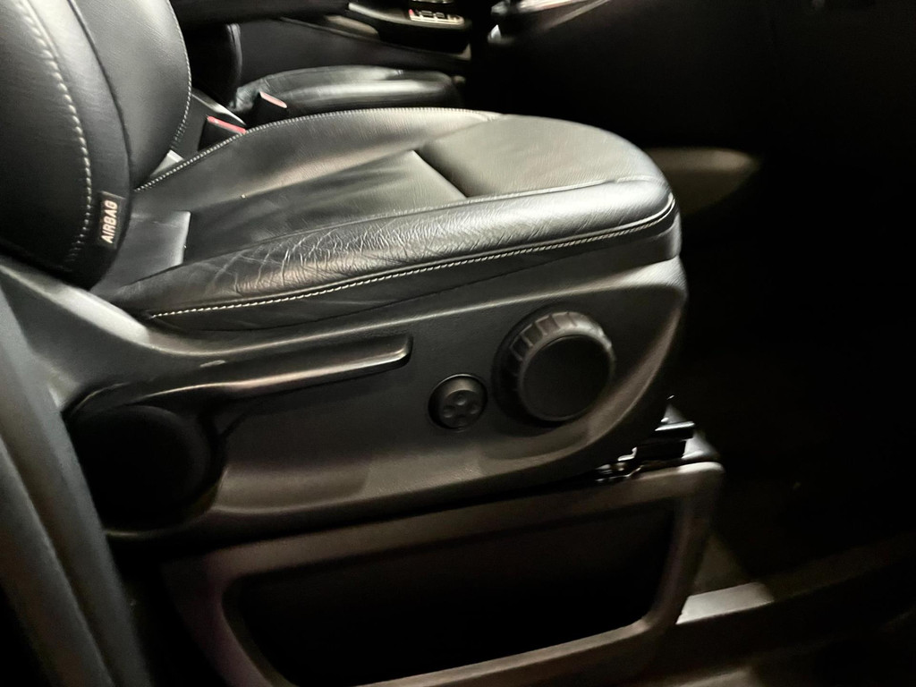 Mercedes-Benz V-klasse 220d Lang DC LEER NAVI 2x SCHUIFD 165 PK 12