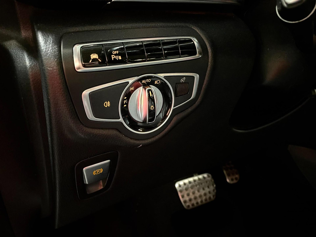 Mercedes-Benz V-klasse 220d Lang DC LEER NAVI 2x SCHUIFD 165 PK 45