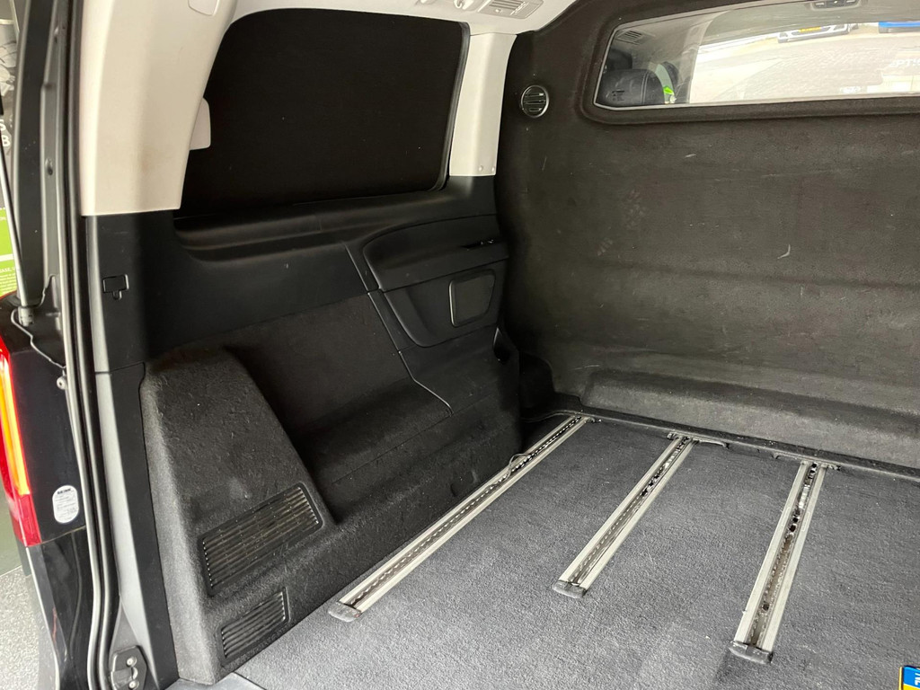 Mercedes-Benz V-klasse 220d Lang DC LEER NAVI 2x SCHUIFD 165 PK 60