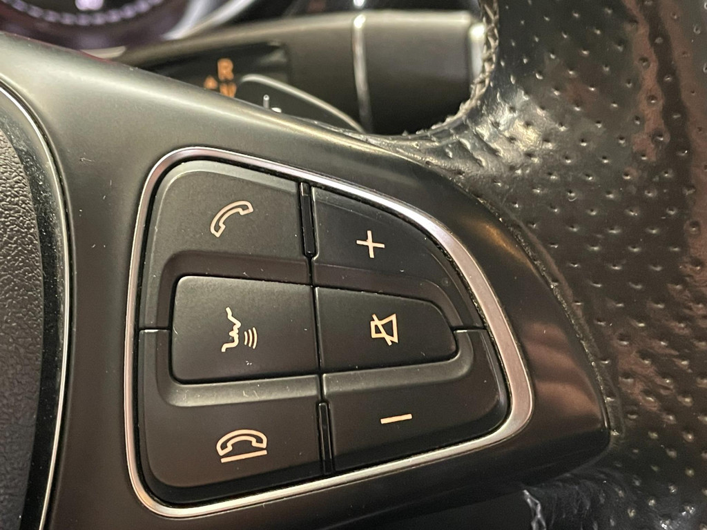 Mercedes-Benz V-klasse 220d Lang DC LEER NAVI 2x SCHUIFD 165 PK 63