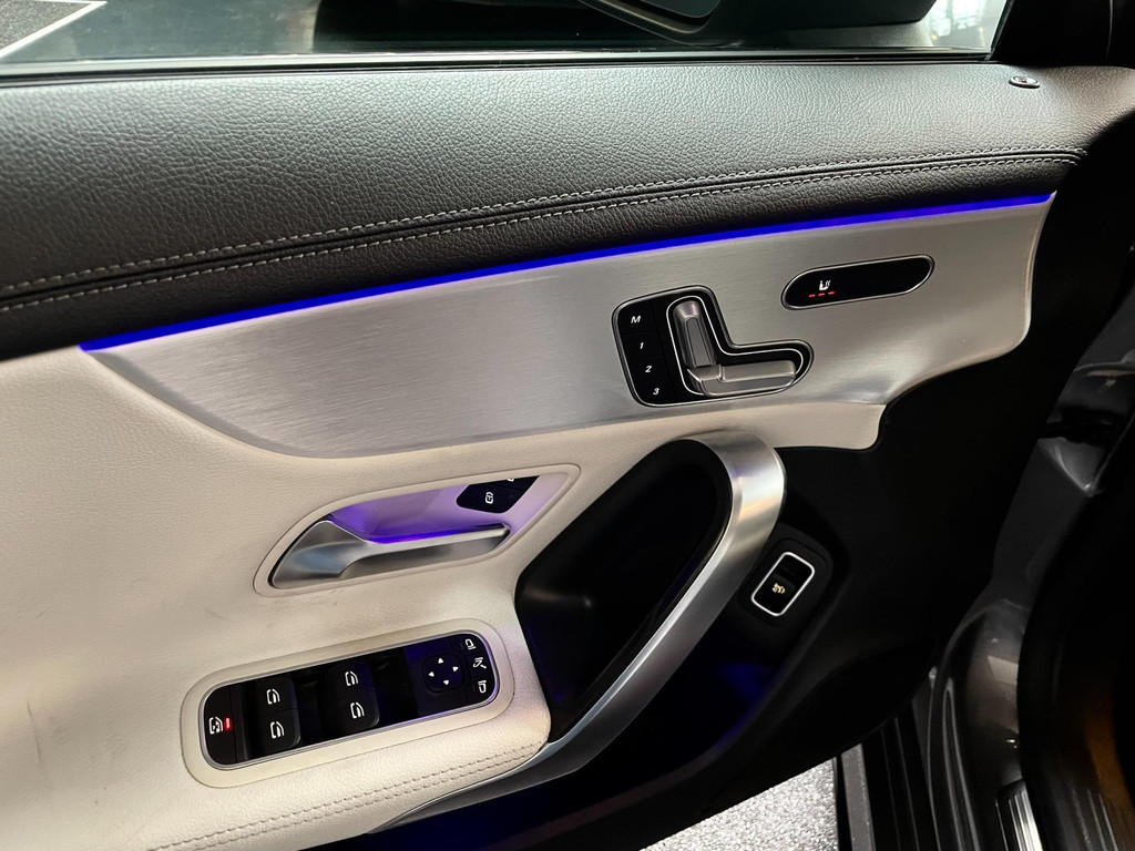Mercedes-Benz CLA-klasse AMG 35 4MATIC Premium Plus PANO 32