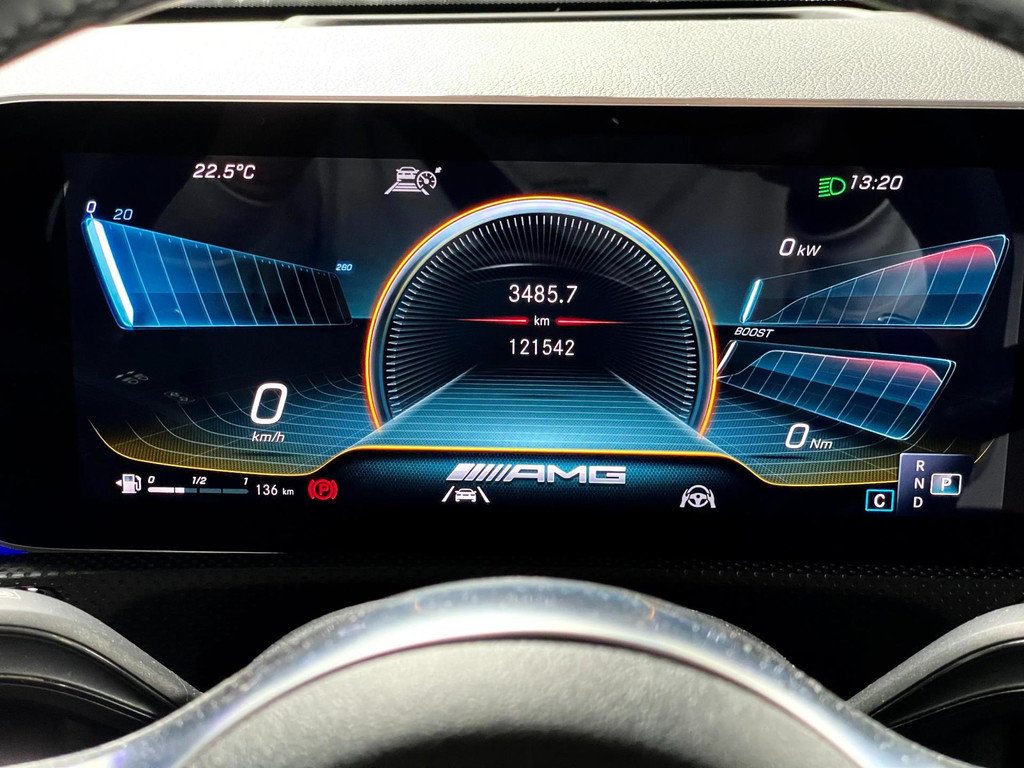 Mercedes-Benz CLA-klasse AMG 35 4MATIC Premium Plus PANO 52