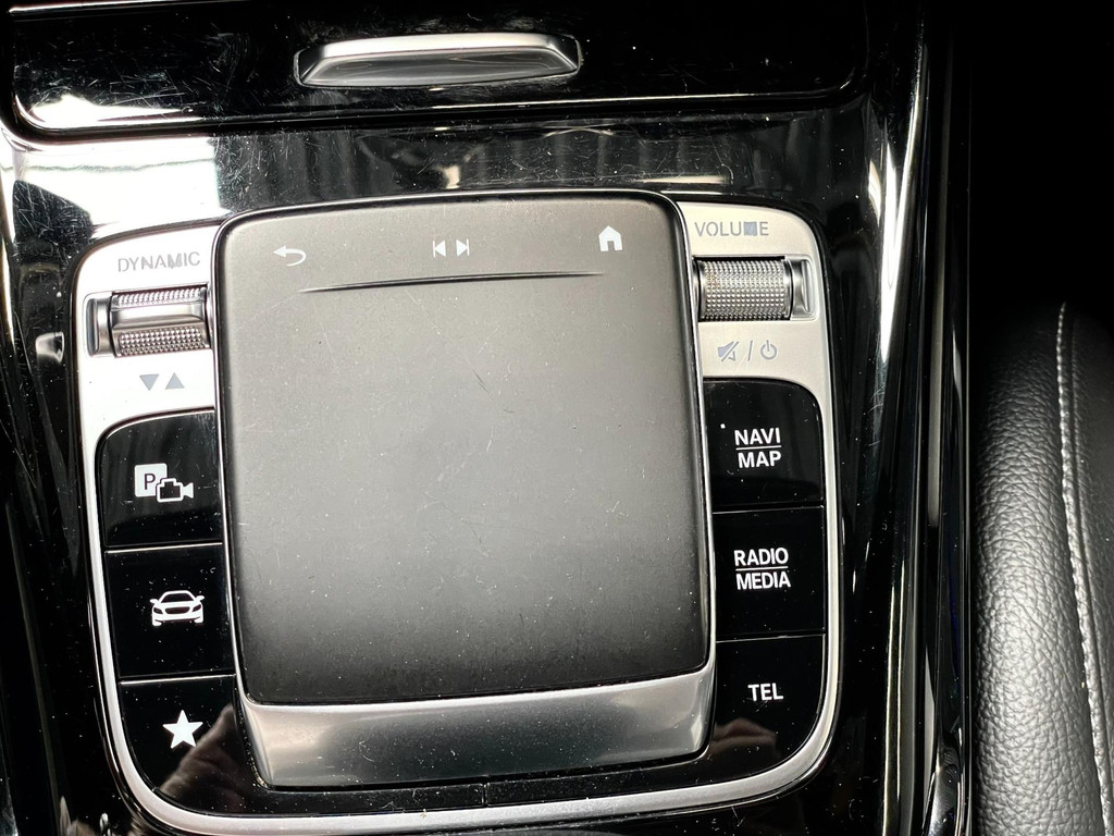 Mercedes-Benz CLA-klasse AMG 35 4MATIC Premium Plus PANO 66