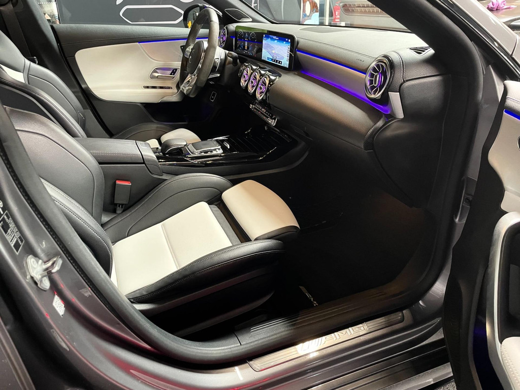 Mercedes-Benz CLA-klasse AMG 35 4MATIC Premium Plus PANO 73