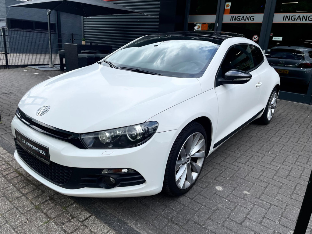 Volkswagen Scirocco 2.0 TSI Highline Plus 250 PK PANO NAVI AIRCO 18