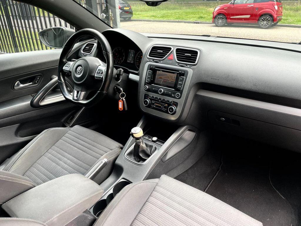 Volkswagen Scirocco 2.0 TSI Highline Plus 250 PK PANO NAVI AIRCO 18