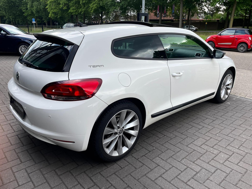 Volkswagen Scirocco 2.0 TSI Highline Plus 250 PK PANO NAVI AIRCO 18