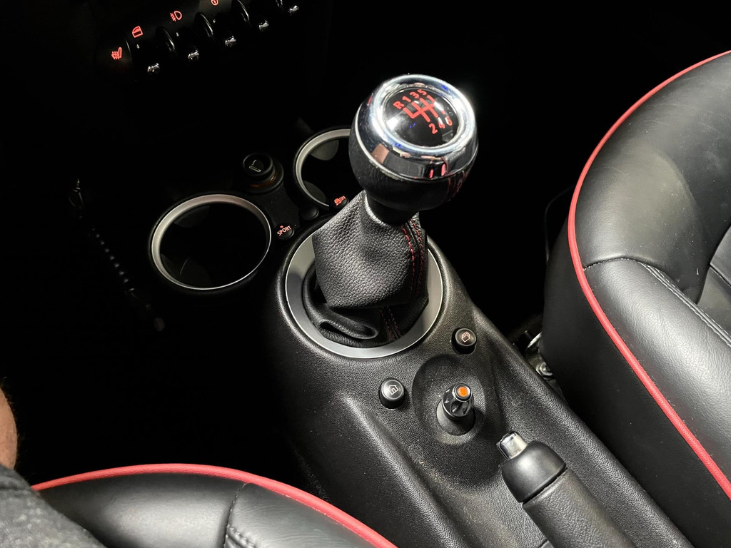 Mini Mini 1.6 John Cooper Works 211 PK 1e eigenaar NAP LEER 34