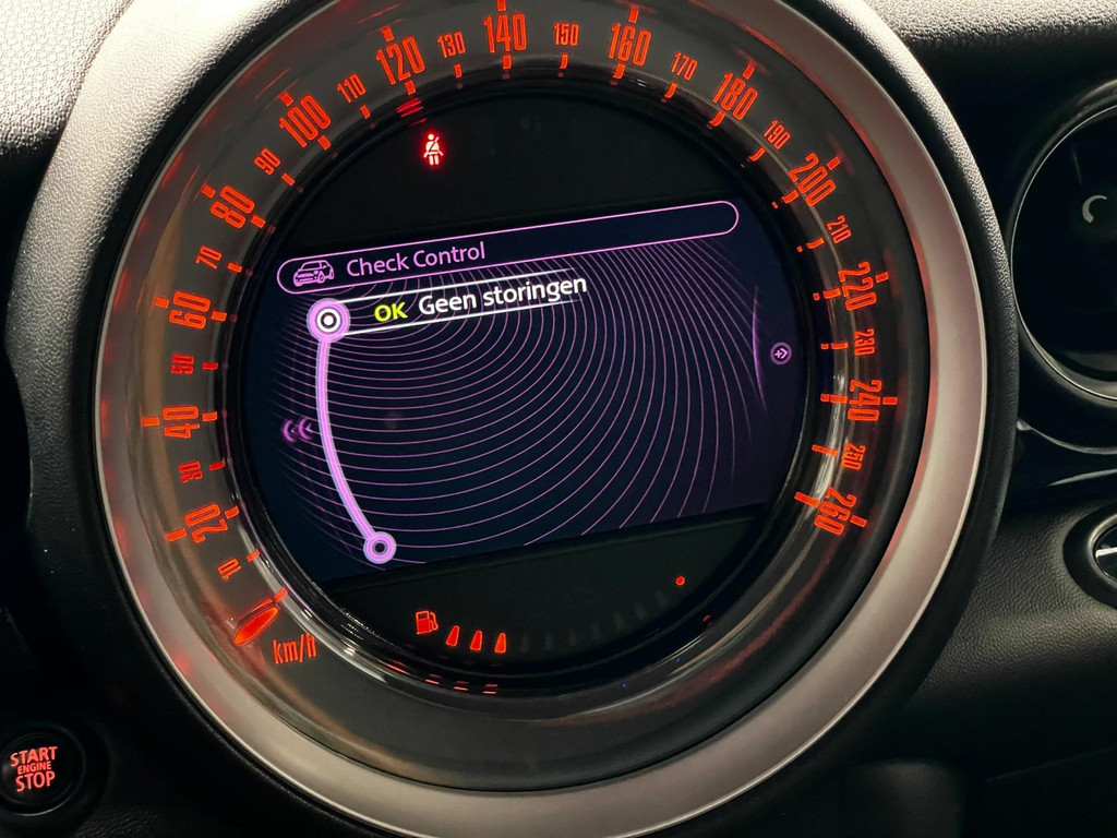 Mini Mini 1.6 John Cooper Works 211 PK 1e eigenaar NAP LEER 44