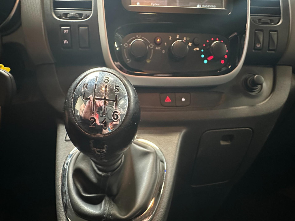 Renault Trafic 1.6 dCi T29 L2H1 DC Comfort AIRCO NAVI 3 ZIT NAP CC TREKHAAK 28