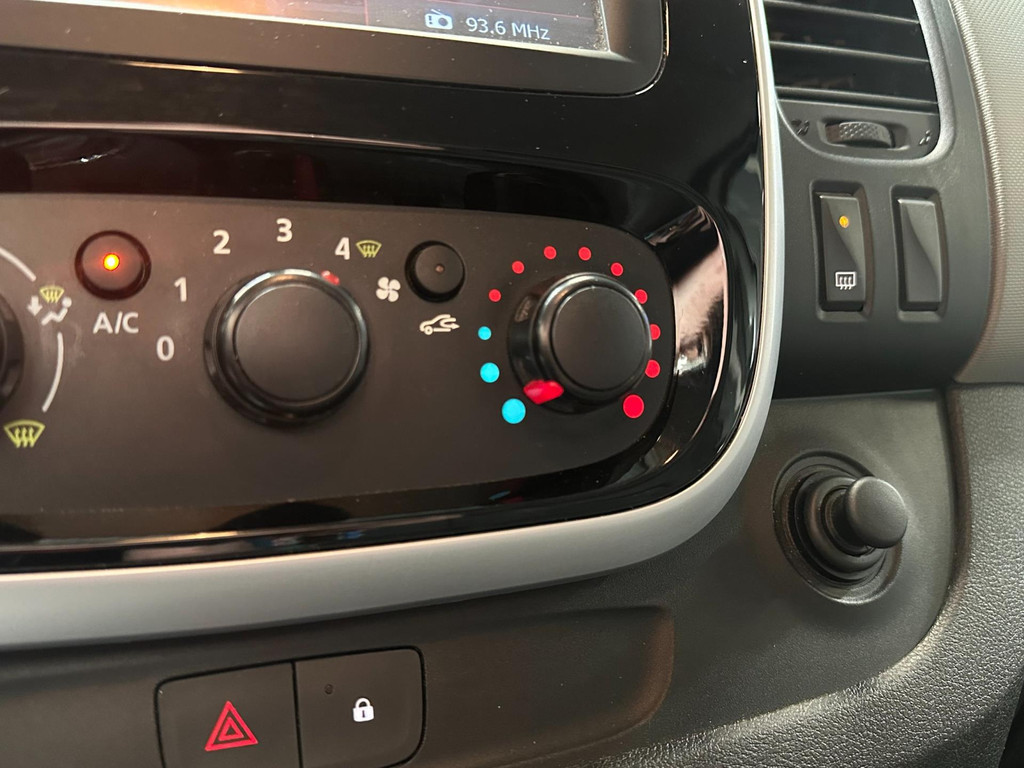 Renault Trafic 1.6 dCi T29 L2H1 DC Comfort AIRCO NAVI 3 ZIT NAP CC TREKHAAK 31