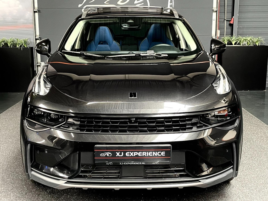 Lynk & Co 01 1.5 Panoramadak / 360 cam / ACC / CarPlay / Black Edition / BTW / 261 PK 11