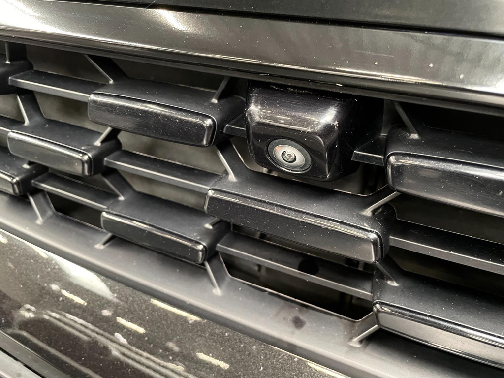 Lynk & Co 01 1.5 Panoramadak / 360 cam / ACC / CarPlay / Black Edition / BTW / 261 PK 12