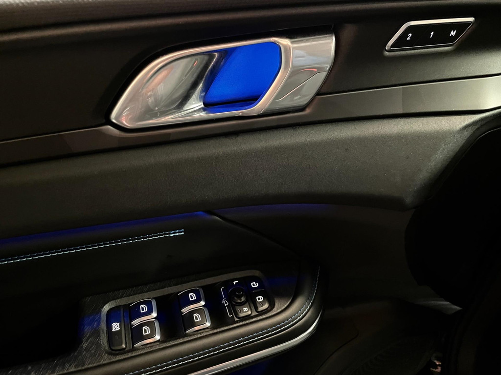Lynk & Co 01 1.5 Panoramadak / 360 cam / ACC / CarPlay / Black Edition / BTW / 261 PK 32