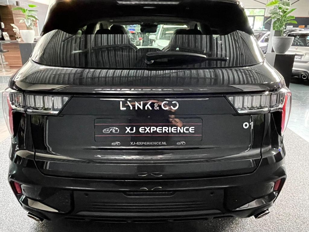 Lynk & Co 01 1.5 Panoramadak / 360 cam / ACC / CarPlay / Black Edition / BTW / 261 PK 4
