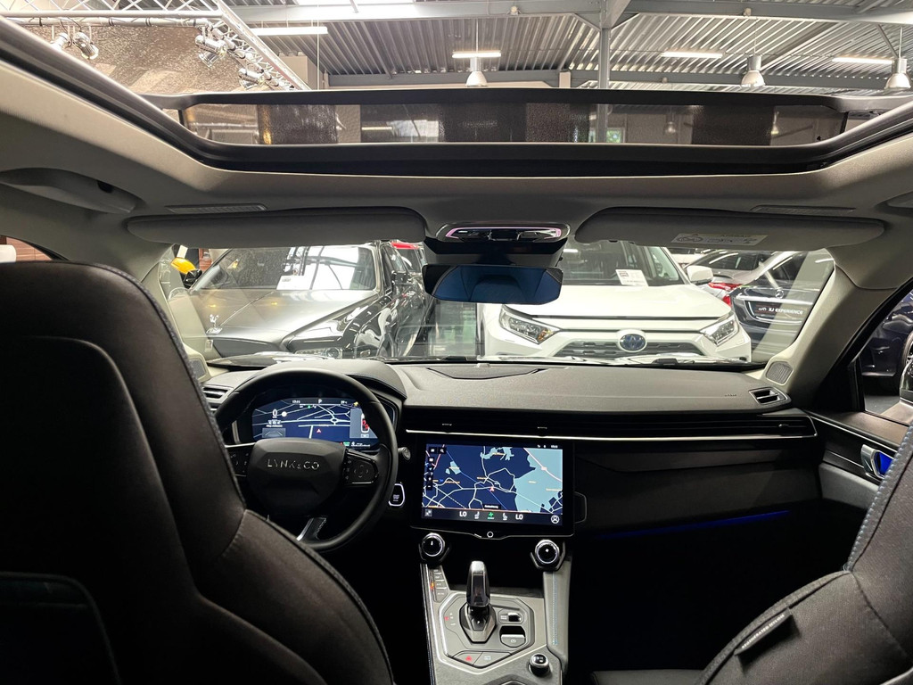 Lynk & Co 01 1.5 Panoramadak / 360 cam / ACC / CarPlay / Black Edition / BTW / 261 PK 51
