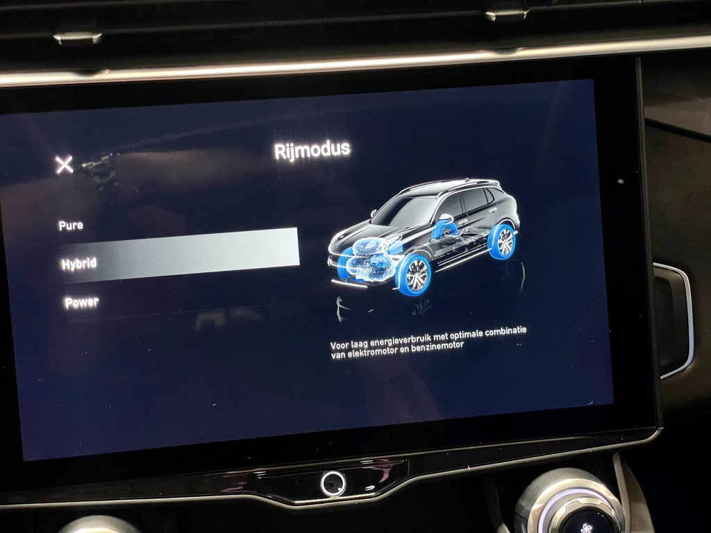 Lynk & Co 01 1.5 Panoramadak / 360 cam / ACC / CarPlay / Black Edition / BTW / 261 PK 56